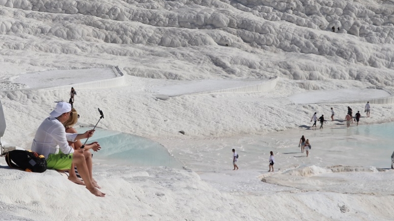'Beyaz cennet'i 9 ayda 1 milyon 50 bin turist ziyaret etti