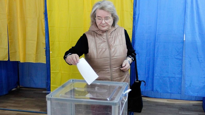 Ukrayna devlet başkanını seçiyor