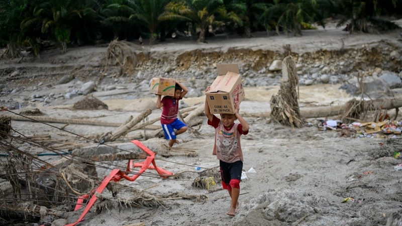 Endonezya'da 22 binden fazla kişi selden etkilendi