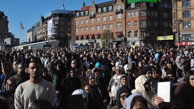 Danimarka'da  Kur'an'a ve kutsal kitaplara saygı yürüyüşü