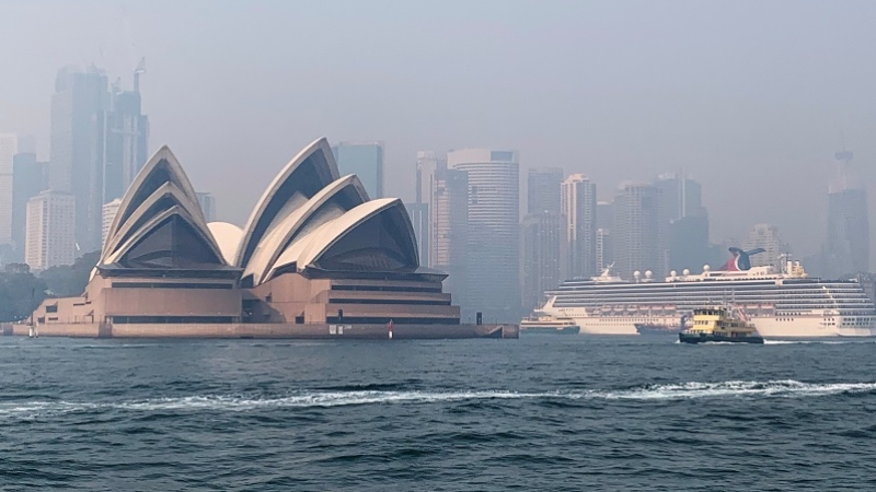 Avustralya'daki yangın söndürülemiyor: Sidney duman altında