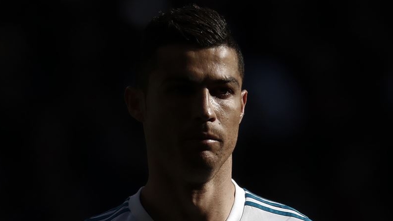 Cristiano Ronaldo'dan 'evde kal' çağrısı