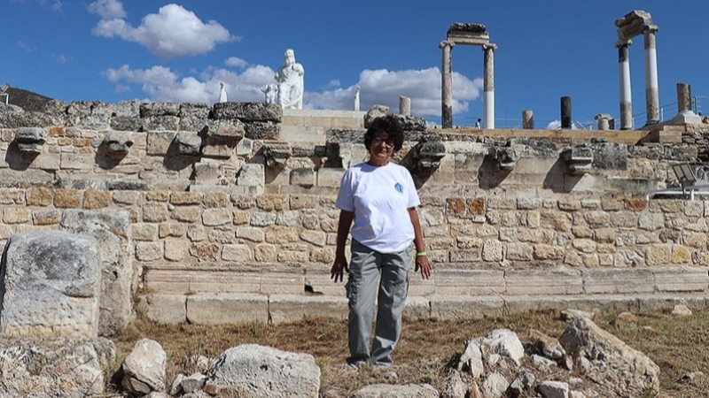 İtalyan arkeolog 'kalbim' dediği Hierapolis'ten kopamadı