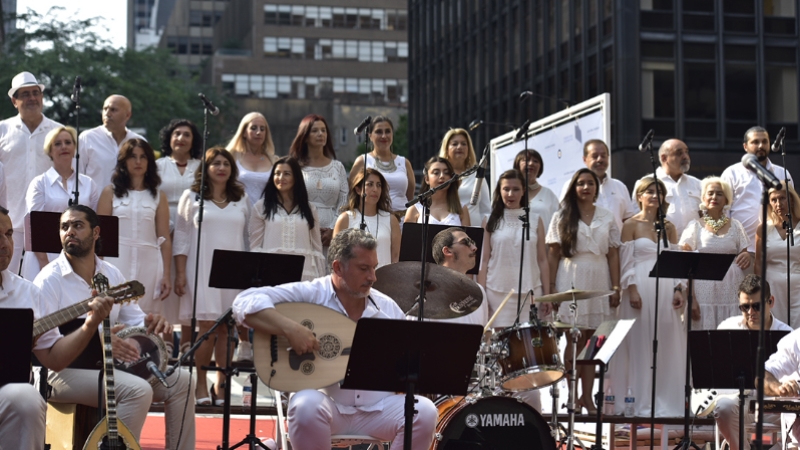 New York Atatürk Korosu, açık hava konserinde sanatseverleri Türk müziğiyle buluşturdu