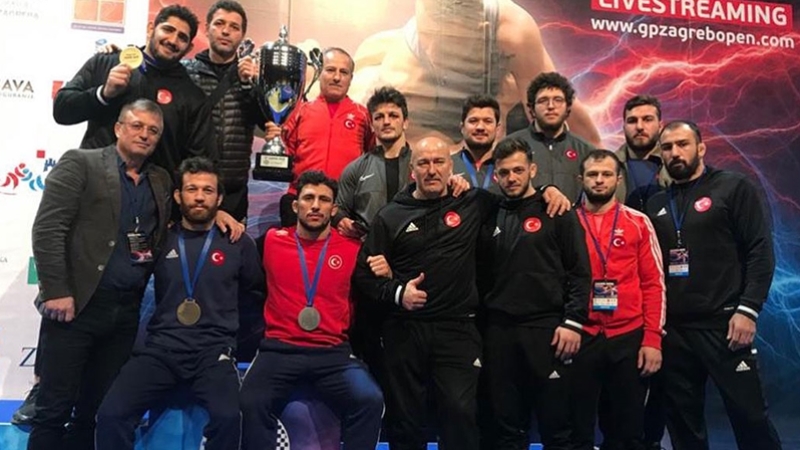 Grekoromen Güreş Milli Takımı Hırvatistan'da şampiyon oldu