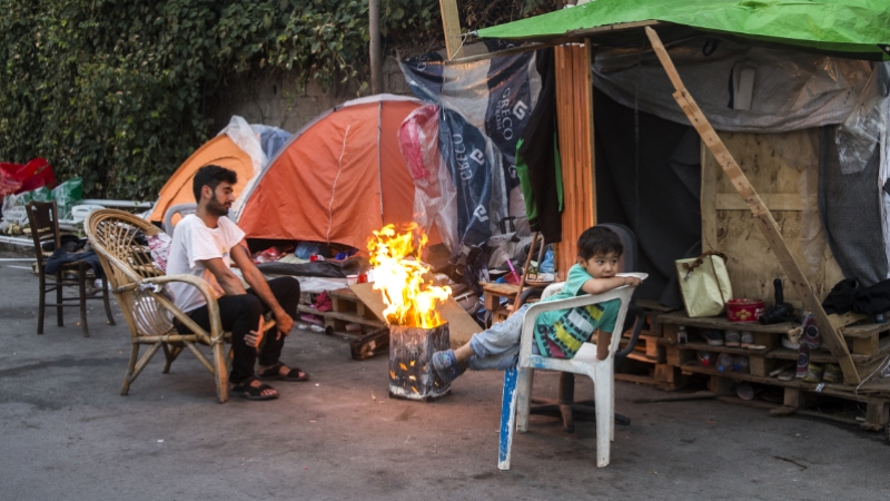  Düzensiz göçmenlerin Yunanistan'da yaşam mücadelesi