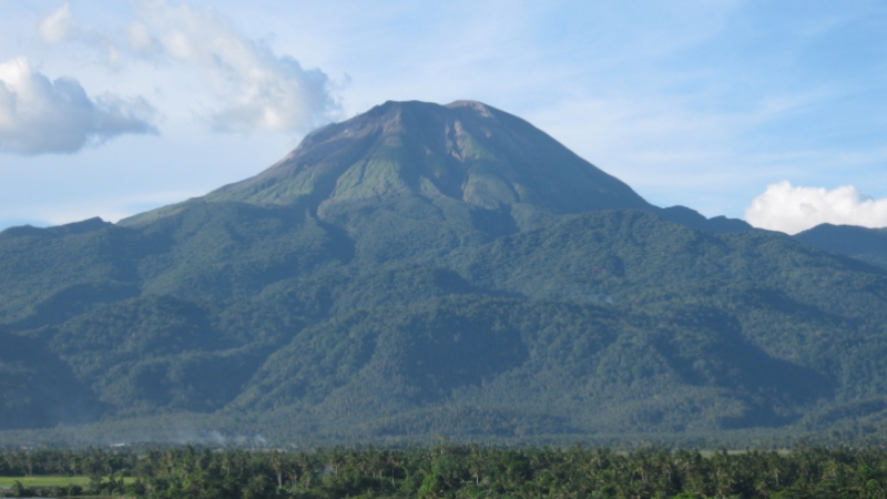 Filipinler, Bulusan Yanardağı için alarm seviyesini artırdı