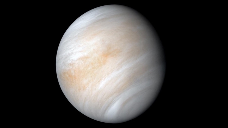 NASA’nın Güneş kaşifi, Venüs’ün yüzeyini ilk defa görünür ışıkta fotoğrafladı