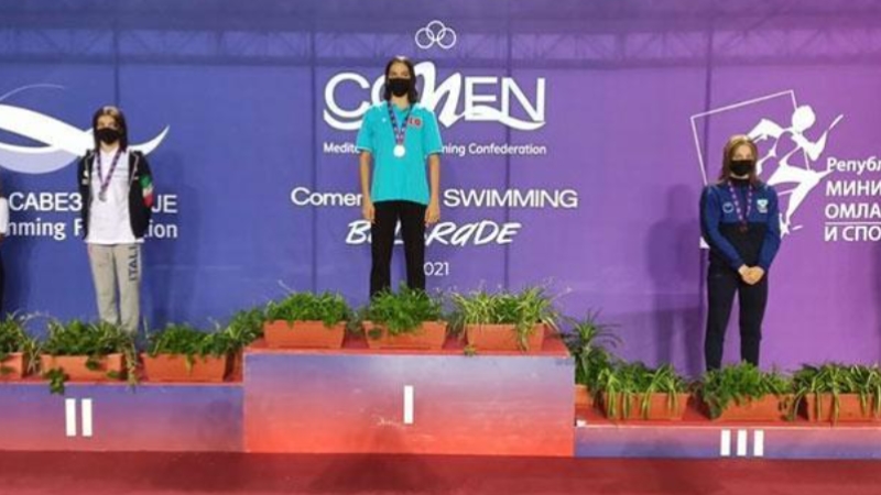 Milli yüzücülerden Sırbistan'da 5'i altın 18 madalya
