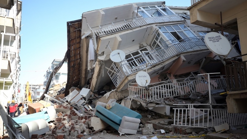 Depremde 41 kişi hayatını kaybetti