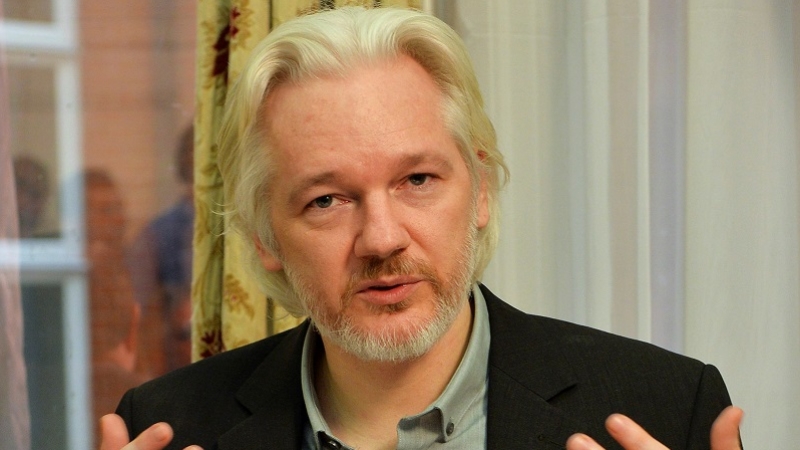 ABD Assange'ın peşinde