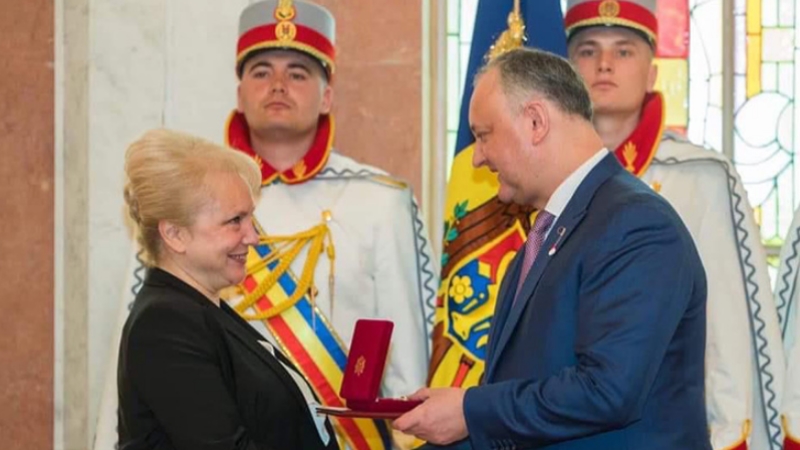 Moldova Cumhurbaşkanı Dodon'dan TİKA'ya onur nişanı