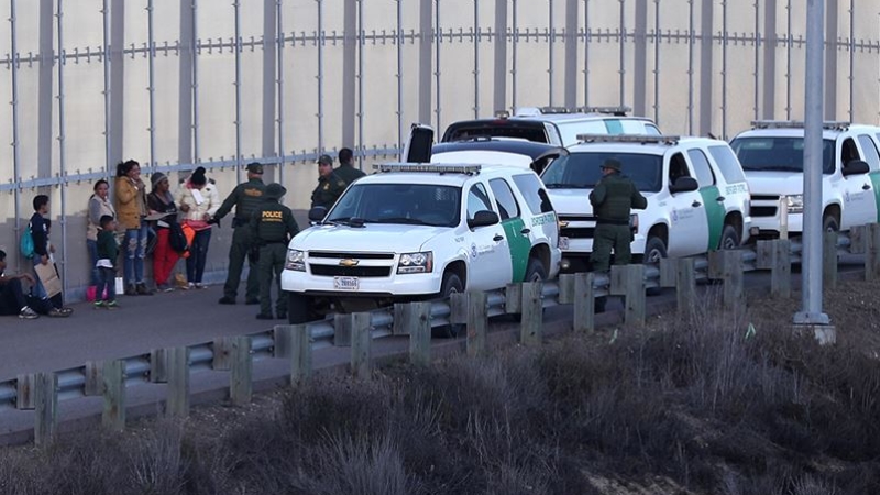 ABD'de gözaltına alınan göçmenlerden 300'ü serbest