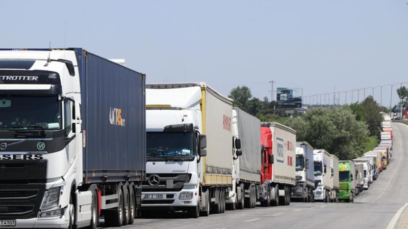 Macaristan'dan Türk tırlarına ihracat engeli