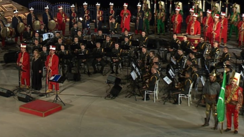Türkiye Şehitlerini Anıyor Çanakkale Özel Konseri
