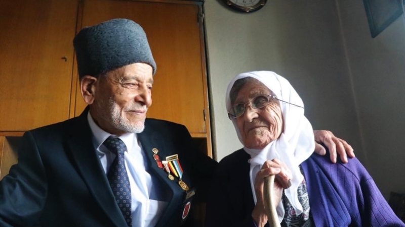 Kore gazisinin aynı yastıkta 69 yıldır 'ilk günkü aşkla' süren mutluluğu